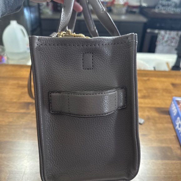 Marc Jacob’s Leather Tote Small - Picture 4 of 7